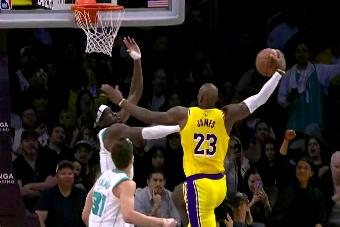 开云体育在线-关于黄蜂击败雷霆，拉塞尔表现神勇的信息