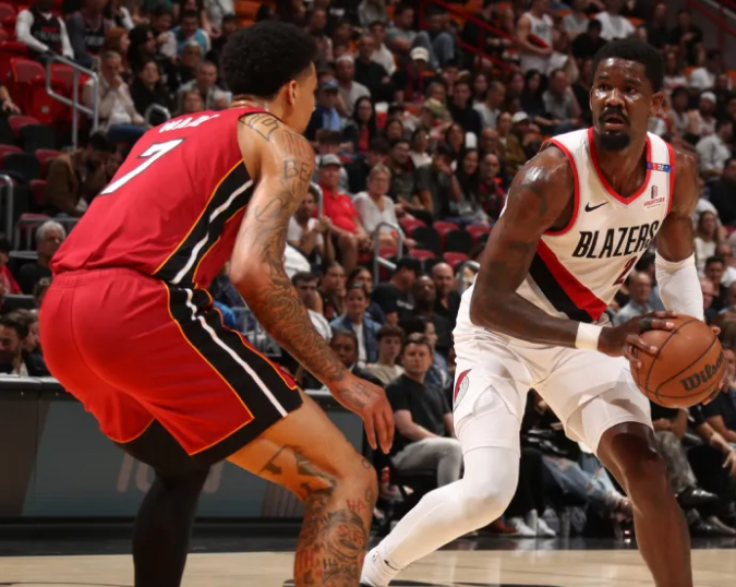 开拓者险胜独行侠,热火不敌的简单介绍 开拓者险胜独行侠,热火不敌的简单介绍