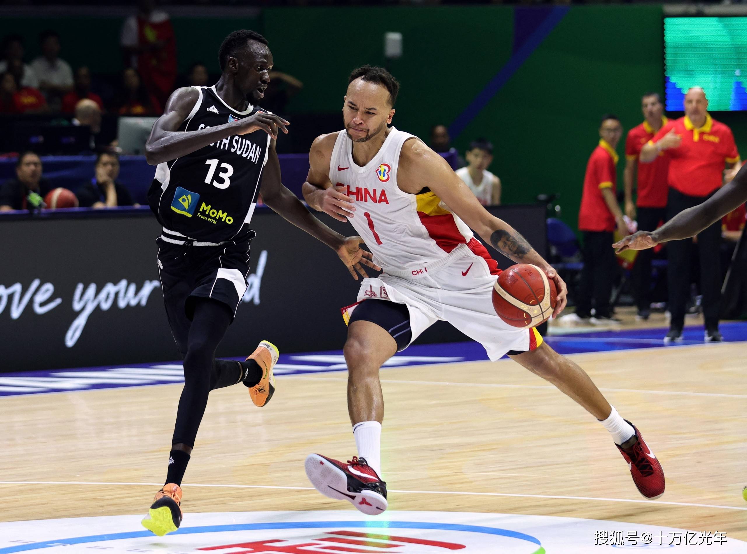 关于汉堡狼堡比分告和,难分高下的信息 关于汉堡狼堡比分告和,难分高下的信息