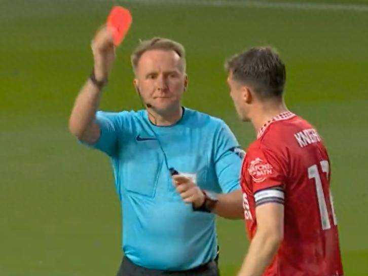 开云体育登录-包含谢菲联挣扎求存，希望英超生存的词条