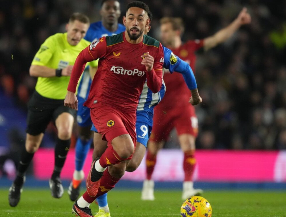 沃特福德主场大胜曼联，英超劲旅惨败蒙羞