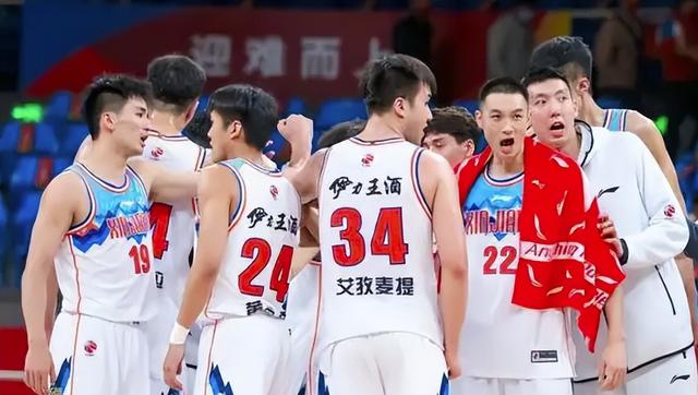 胜负交错，篮球联赛一波三折惊艳球迷的简单介绍