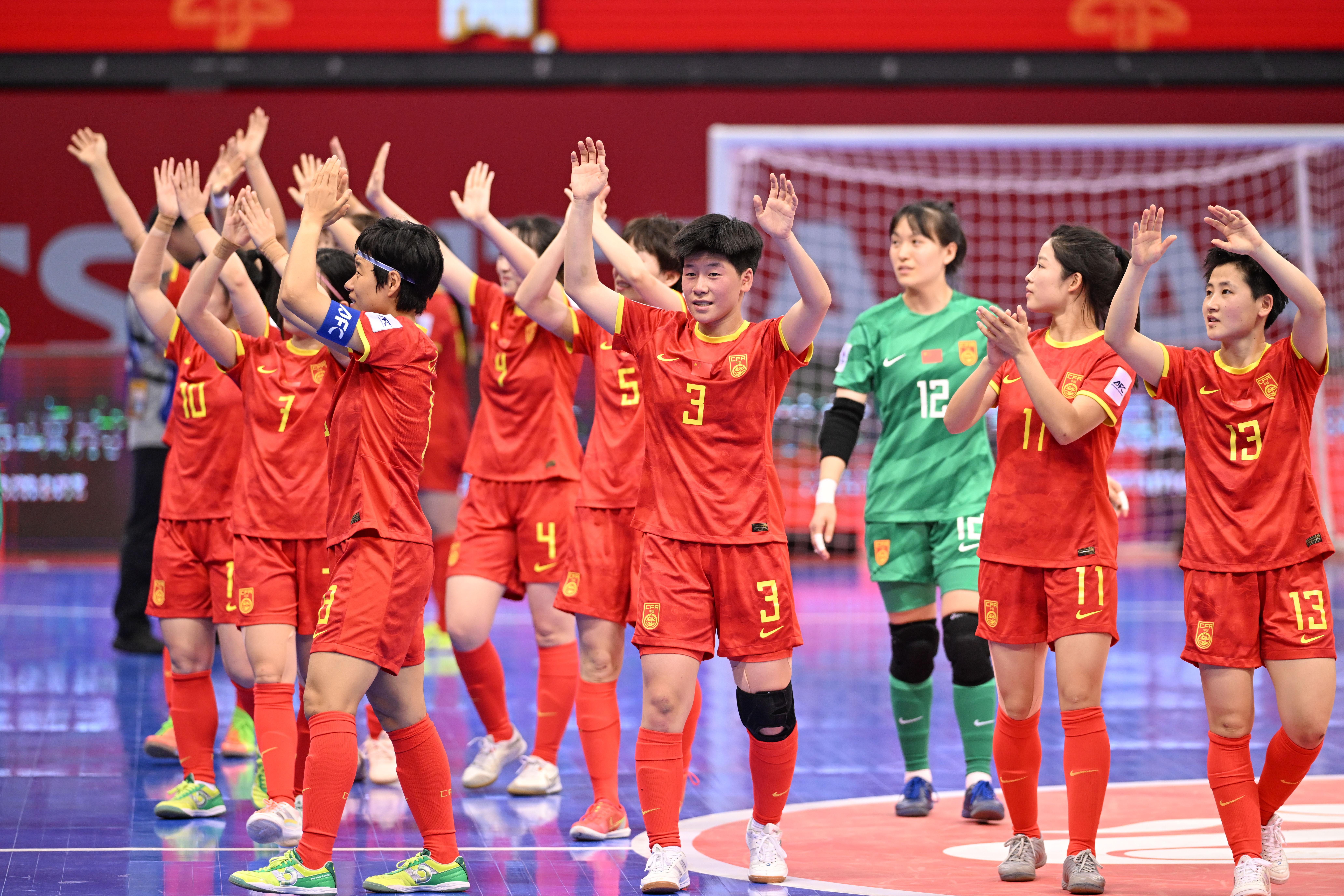 职业足球盛况:亚洲队伍在比赛中展现出色表现!的简单介绍 职业足球盛况:亚洲队伍在比赛中展现出色表现!的简单介绍