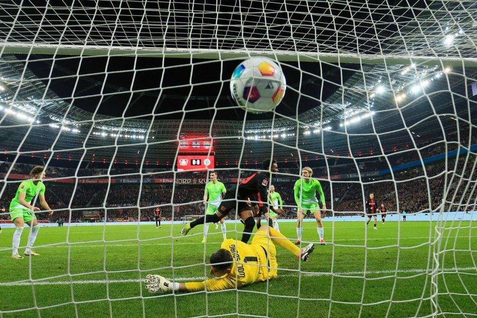 南安普顿再度失利,保级形势严峻 南安普顿再度失利,保级形势严峻