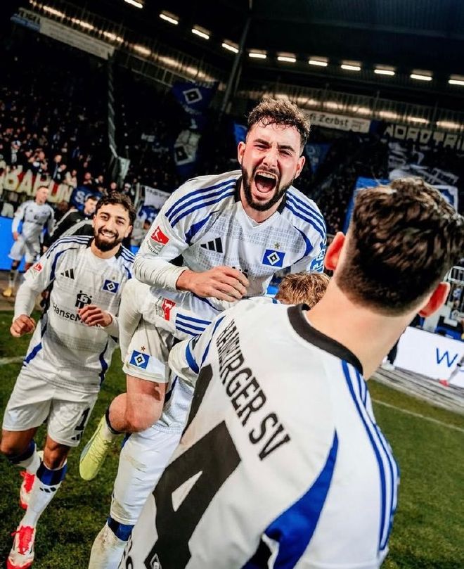 开云体育中国官网-汉堡球员决心逆袭，最终取得胜利