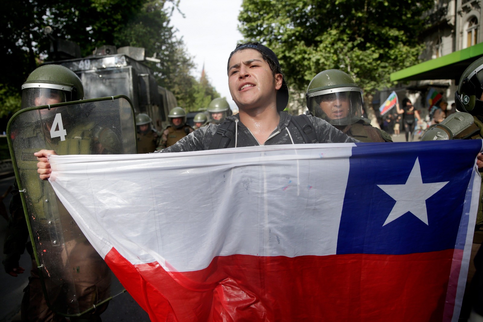 开云体育app-南美选手展现实力，跻身前列的简单介绍