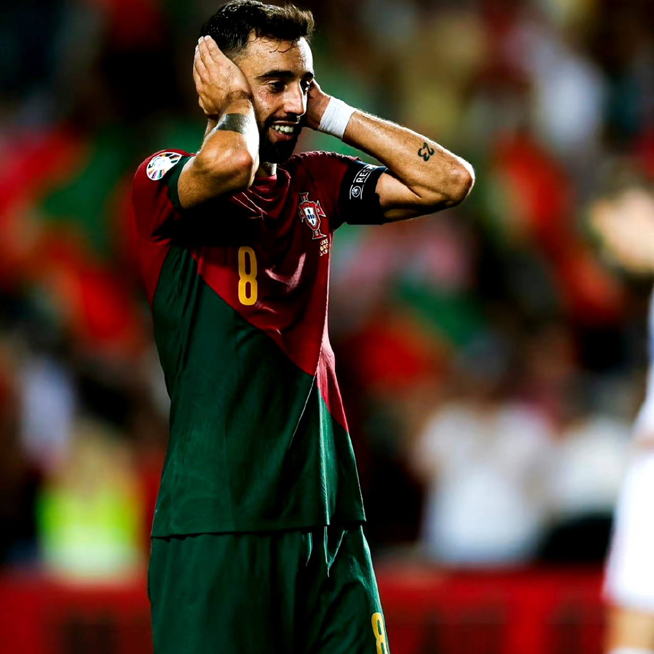 包含葡萄牙-击败卢森堡,杀入欧洲杯决赛的词条 包含葡萄牙-击败卢森堡,杀入欧洲杯决赛的词条