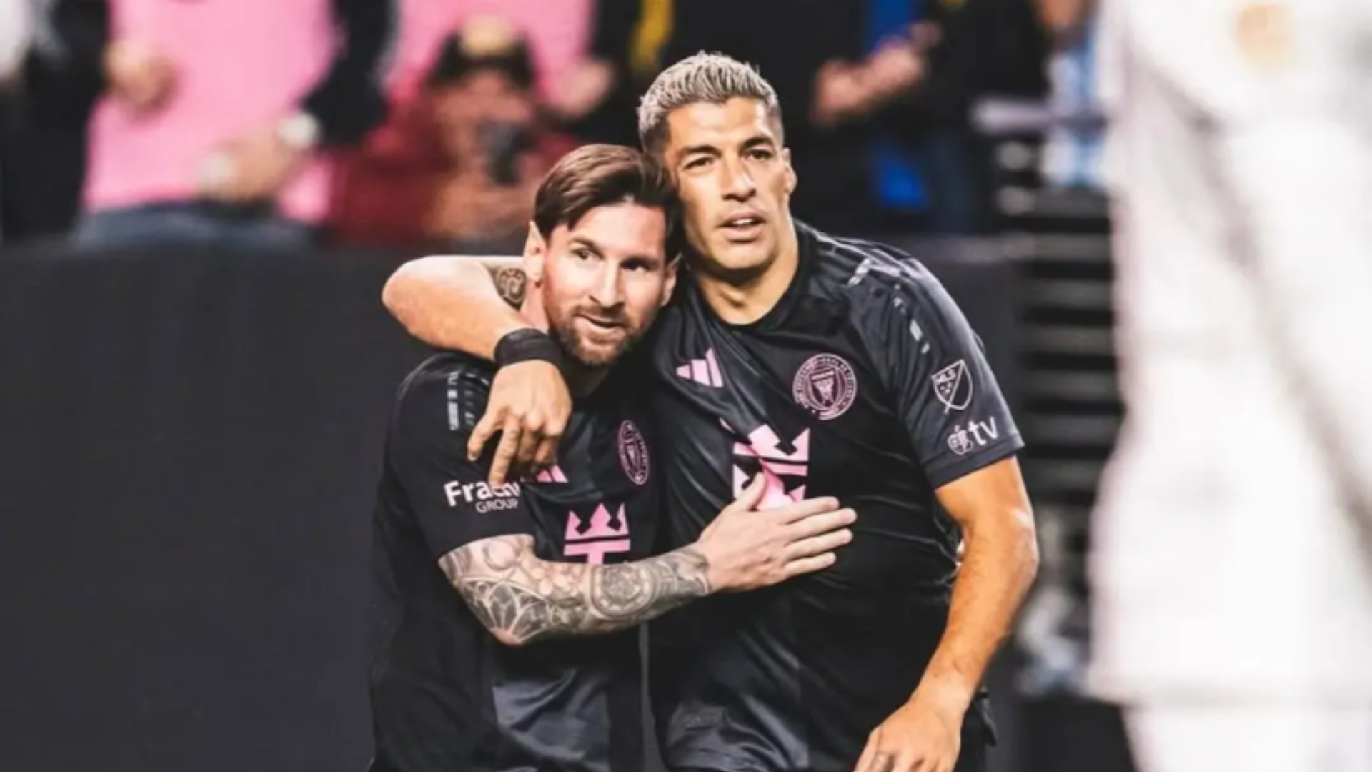 梅西大放异彩,带领巴黎杀入决赛 梅西大放异彩,带领巴黎杀入决赛