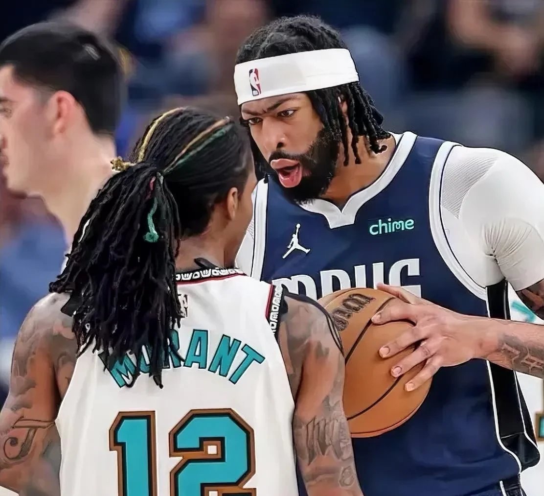 包含戴维斯杀死对手!雷霆队取得平局告别坚强的词条 包含戴维斯杀死对手!雷霆队取得平局告别坚强的词条