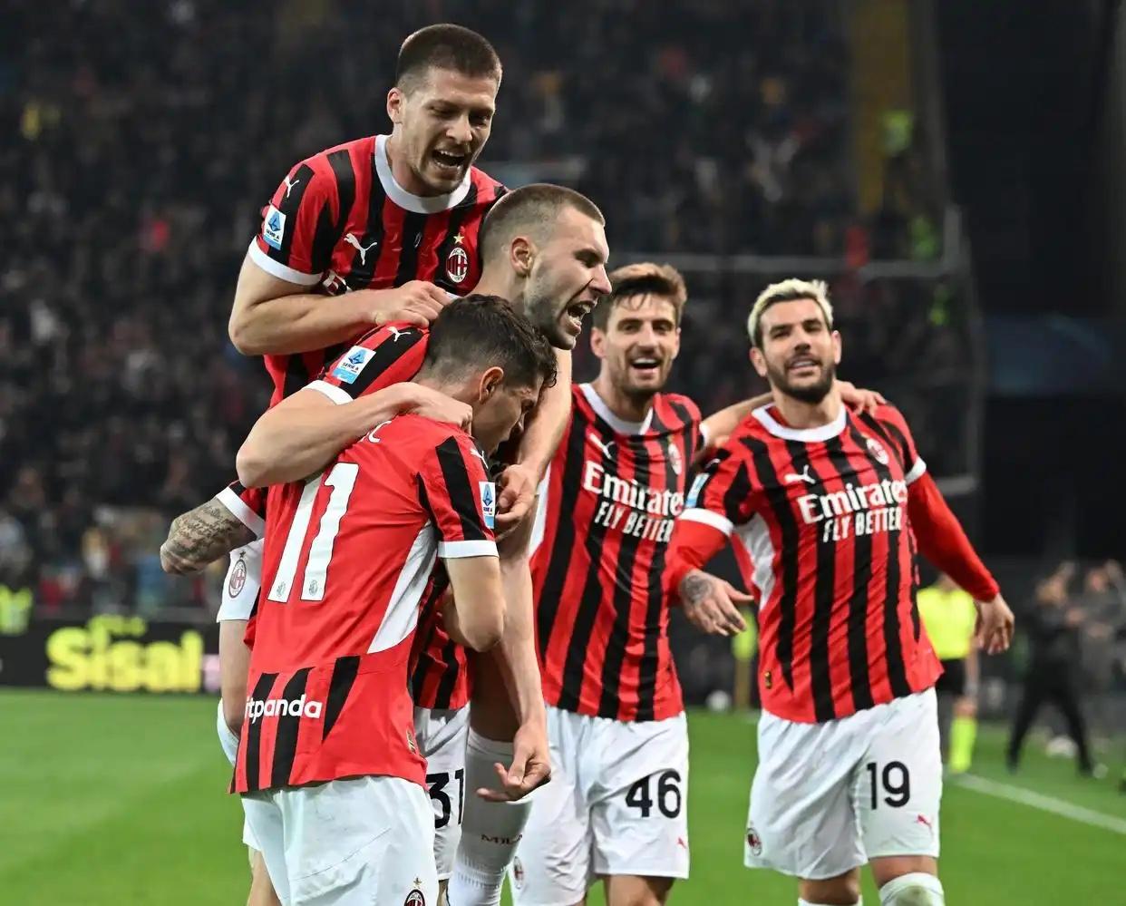 AC米兰中场受伤,球队备战遭遇困难 AC米兰中场受伤,球队备战遭遇困难