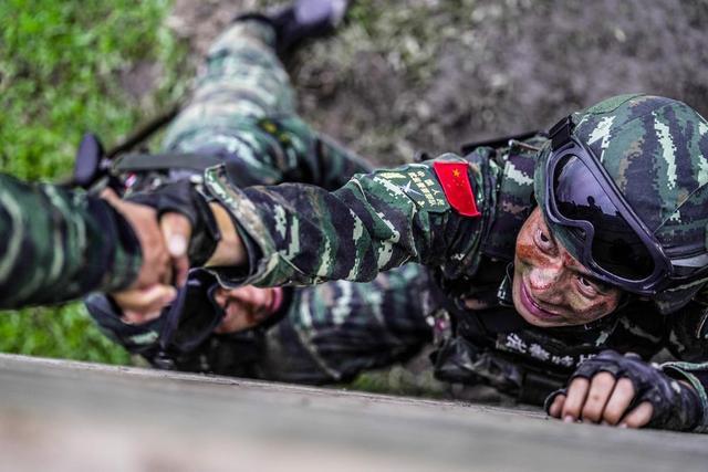 队员们收拾好心态,迎来紧张的对决 队员们收拾好心态,迎来紧张的对决