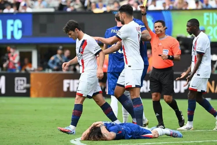 巴黎热刺尝败,小组出线形势未卜的简单介绍 巴黎热刺尝败,小组出线形势未卜的简单介绍