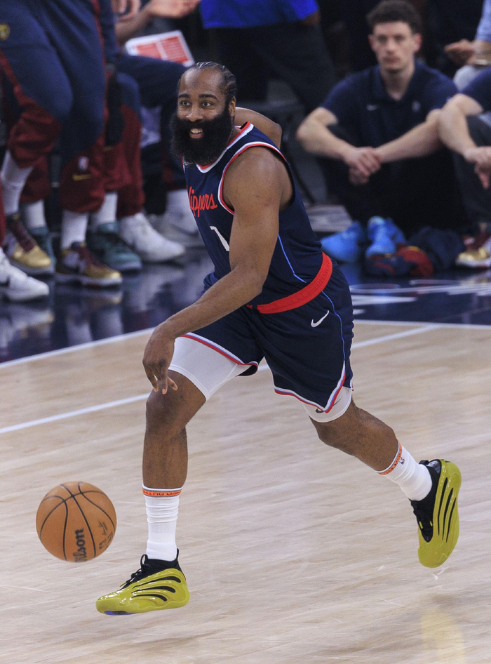 哈登回大脚伤,篮网负开拓者 哈登回大脚伤,篮网负开拓者