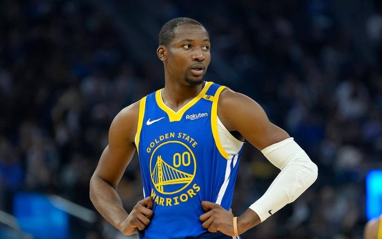 勇士核心伤愈归队，重返球场展现实力的简单介绍