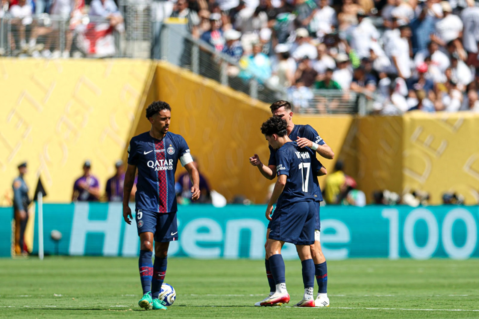 开云体育亚洲官网-巴黎惨败马德里，无缘欧冠半决赛！